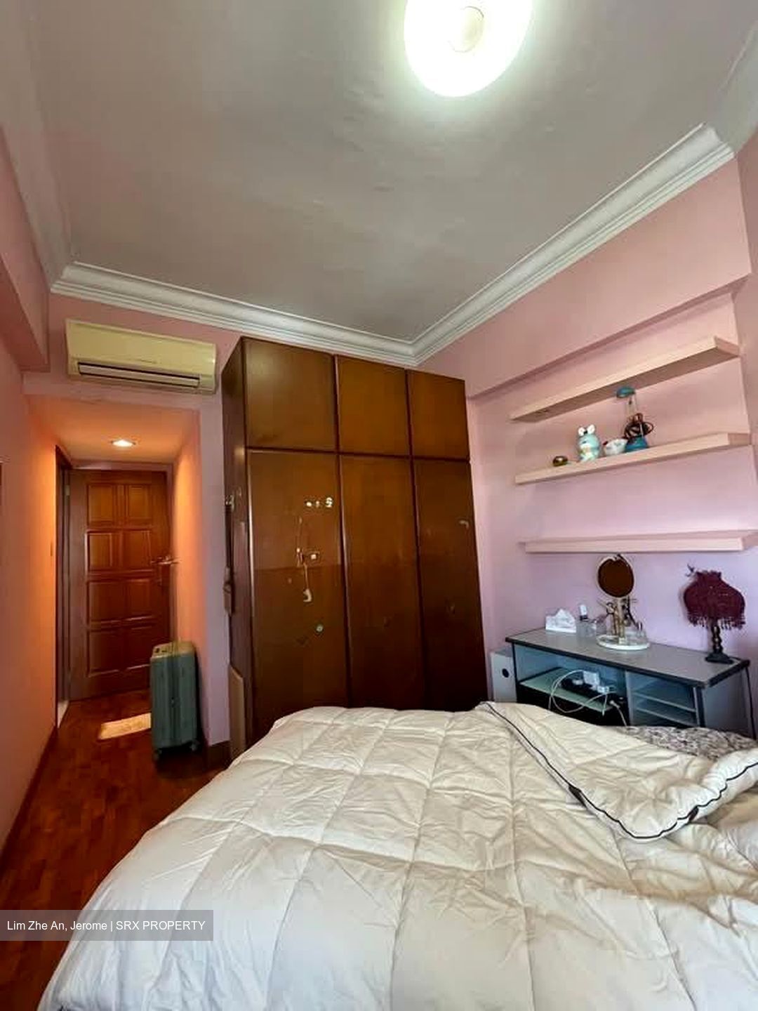 Simsville (D14), Condominium #556616551